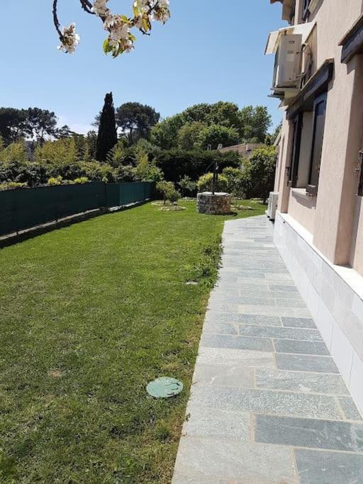 Elegant-Cosy 2P55M2 Dans Bas De Villa Provencale ! Villeneuve-Loubet Eksteriør billede